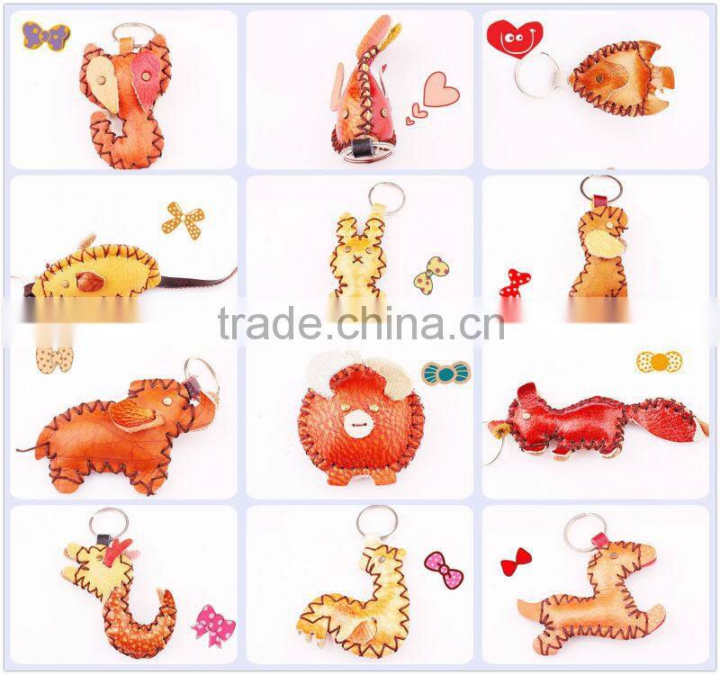 High quality Lovely fish leather animal keychain genuine leather keychain for promotional gift handmade leather keychain