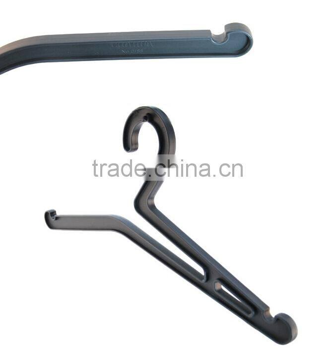 Wholesale Stock 3pcs in one Pack Plastic Clothes Protect Collar Hanger