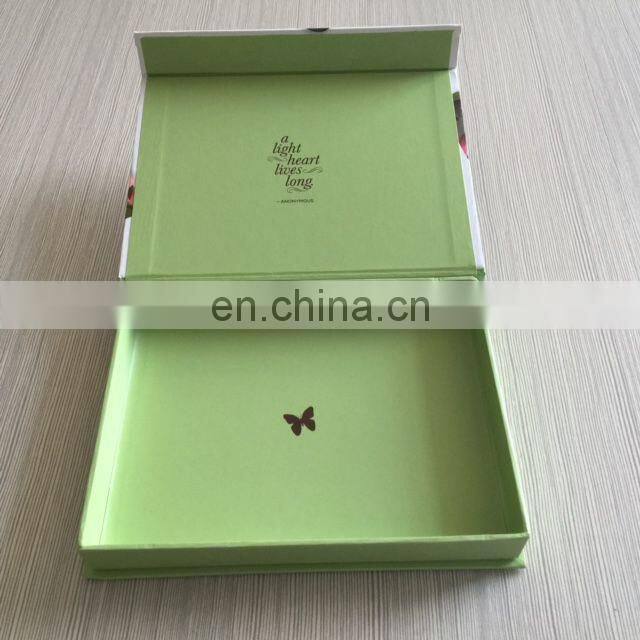 High quality hot sale in USA magnet closure style faux silk invitation boxes