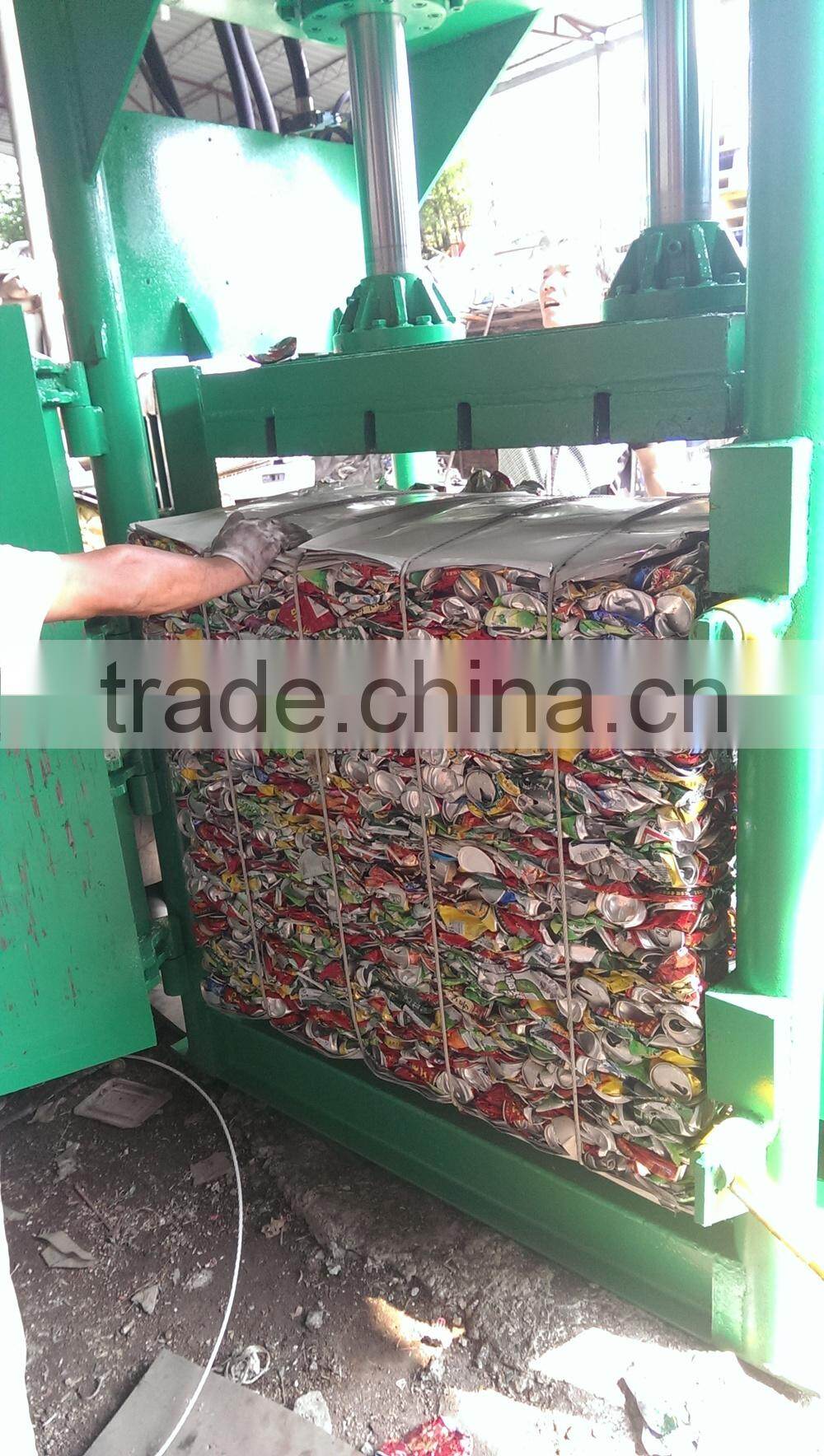 Newly Small Vertical Hydraulic Baling Machine