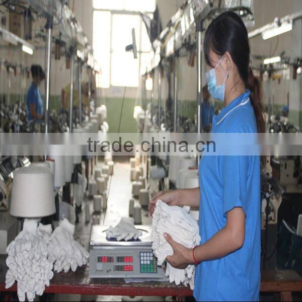 cheap cotton knitting gloves pvc dots manufacture in china