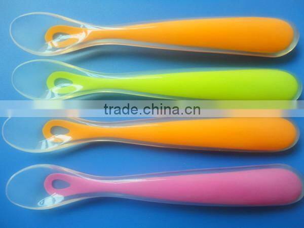 100% Food Grade Flexible baby feeding spoon