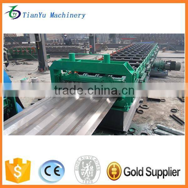 Hot sale car panel custom made roll forming machine in china