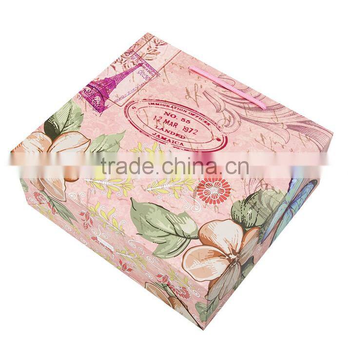 Newest European Stylish Butterfly Printed Paper Shopping Bags Wholesale