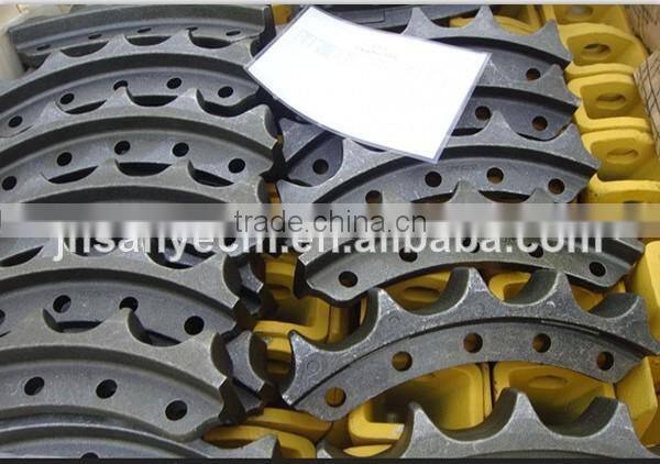 SD16 sprocket for bulldozer shantui spare parts 16y-18-00014 from China supplier