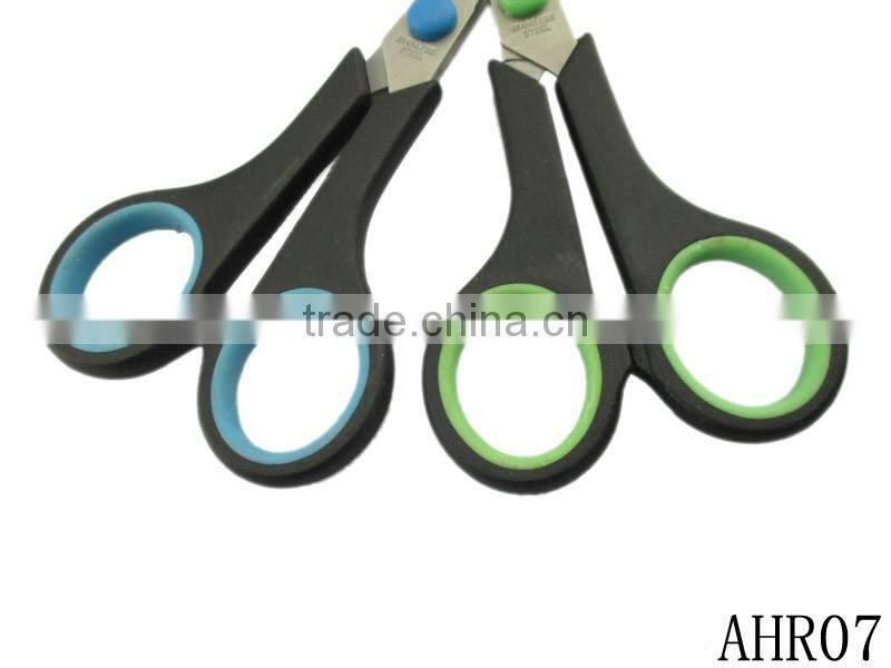 2016 hot sale stainless steel scissor with plastic handle