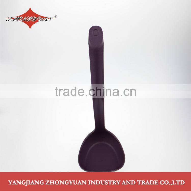 Non-stick plastic nylon shark shaped pancake turner for kitchenware