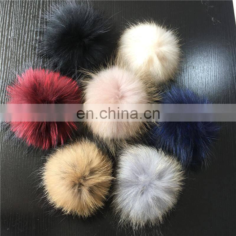 Fashion Top Quality Fluffy Pompoms Real Raccoon Fur Pom Poms Black Tips