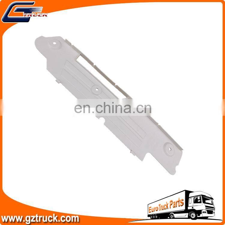 Heavy Duty Truck Parts Headlight Bezel OEM 82056991 21451002 for VL plastic front cover