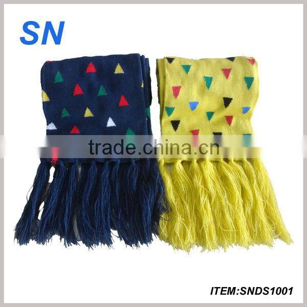 winter fashion triangle print scarf with tassel