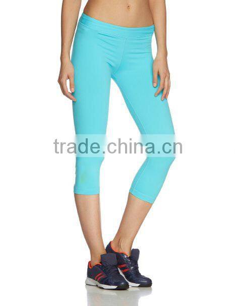 nylon/spandex dry fit logo printed capri pants for women