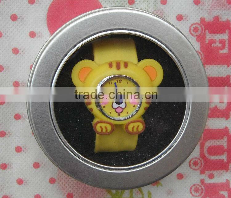 square New arrival gold metal ladies watch alloy band bracelets watch for ladies