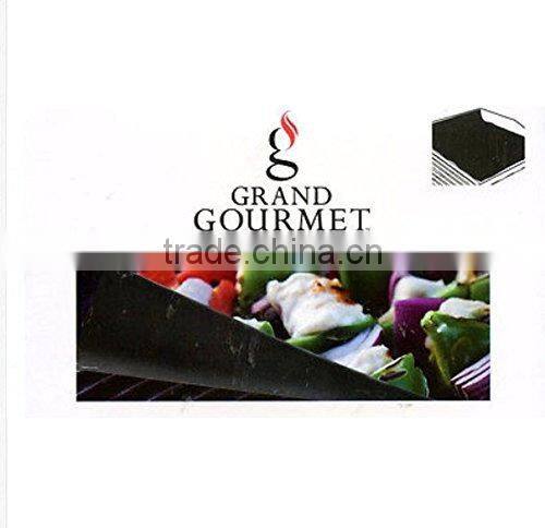 Set of 5 Non-stick BBQ Grilling Sheets, Heat Resistant, Works on Gas, Electric, Charcoal Grills and More