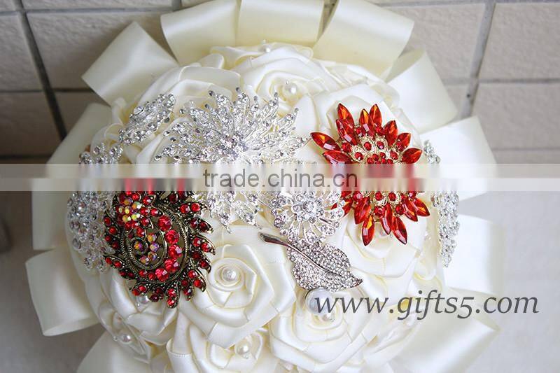 High quality luxurious White satin rose spring bouquet