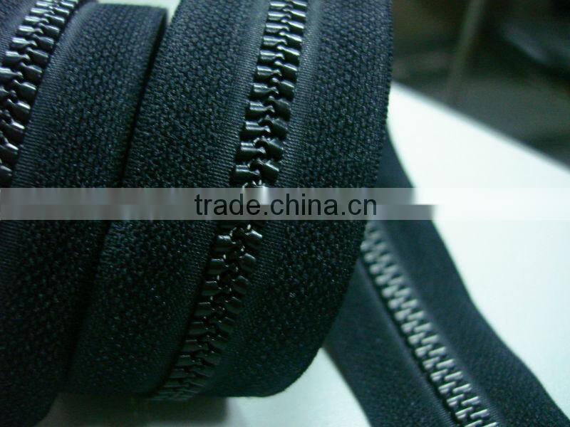 Plastic Zipper Of Peculia Teeth