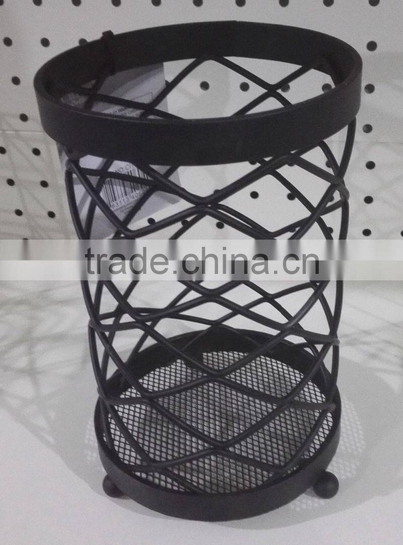 Steel constraction kitchen utensil holder