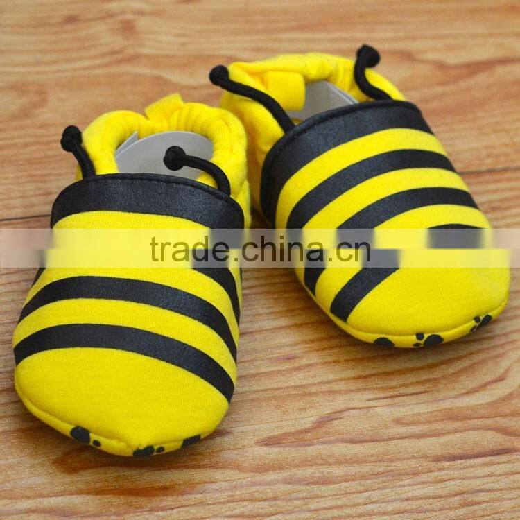 Bee Style Printed Cotton Baby Footwear