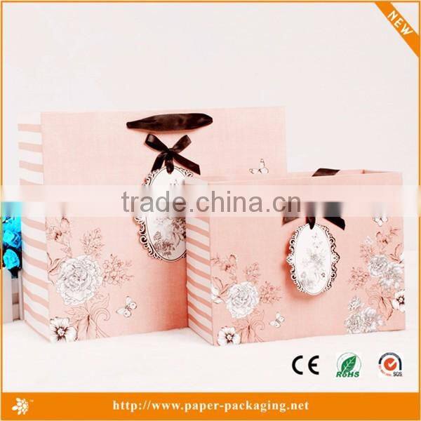 High quality lovely gift China paper gift bag supplier