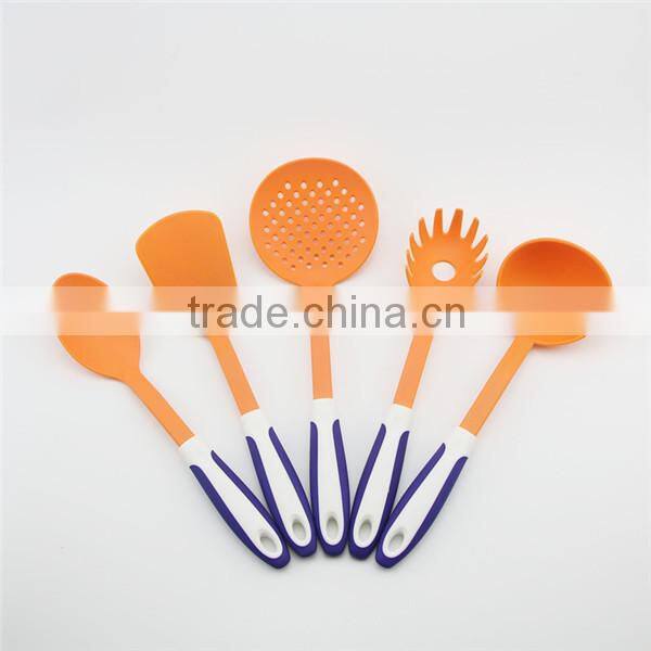 Trendy style nylon kitchenware utensils