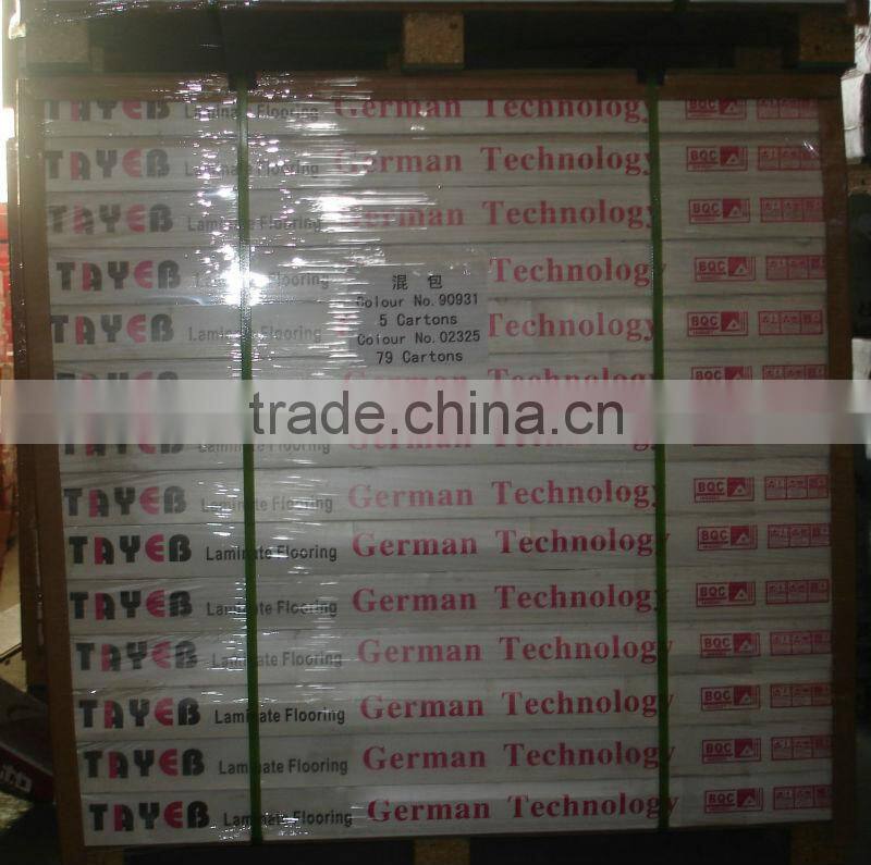 Chinese laminated floor with mirror surface