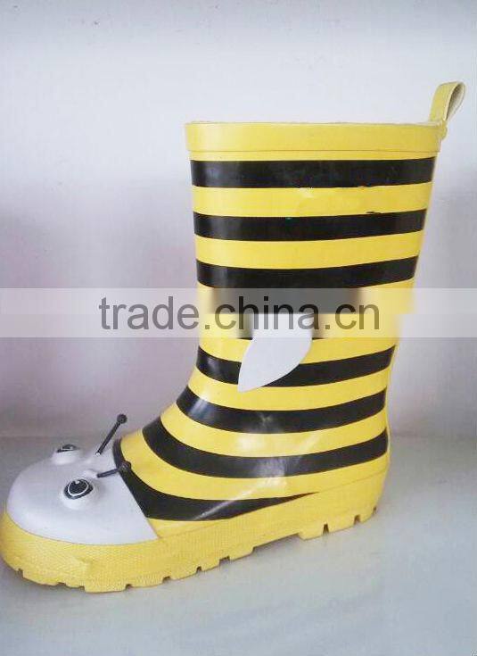 kids yellow rubber rain boots