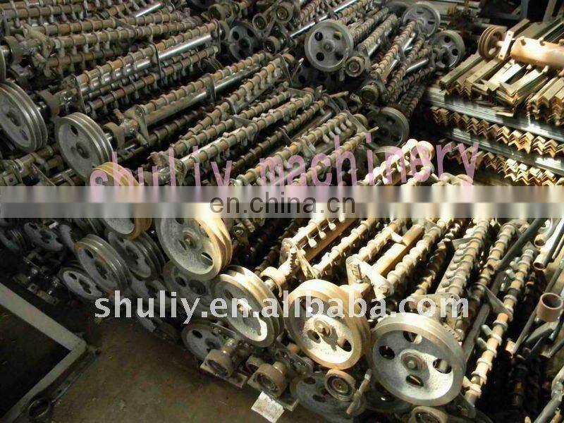 Corn kernel and shell separator/corn seeds threshing machine