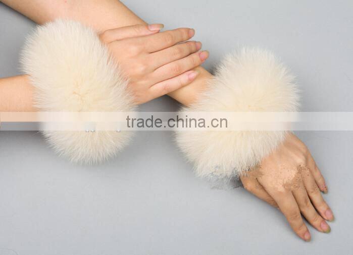 Fashion Accessory Genuine Silver Fox Fur Cuff / Real Fox Fur For Decorate