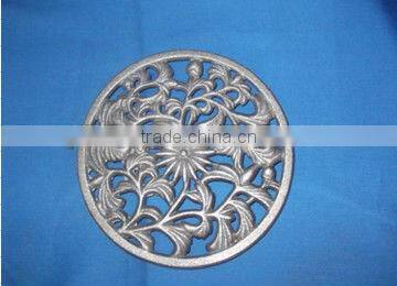 cast iron table mat/trivet