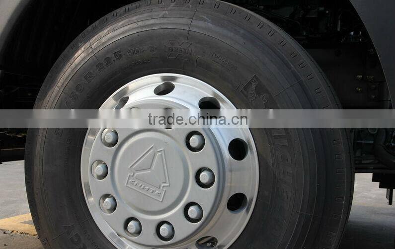 Sinotruk Howo Tractor Truck A7 420HP Tractor