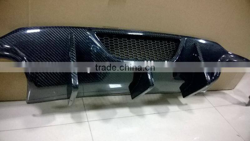High quality Carbon fiber w204 V design diffuser rear lip for MB C-CLASS w204 c63 and AMG sport 2012~