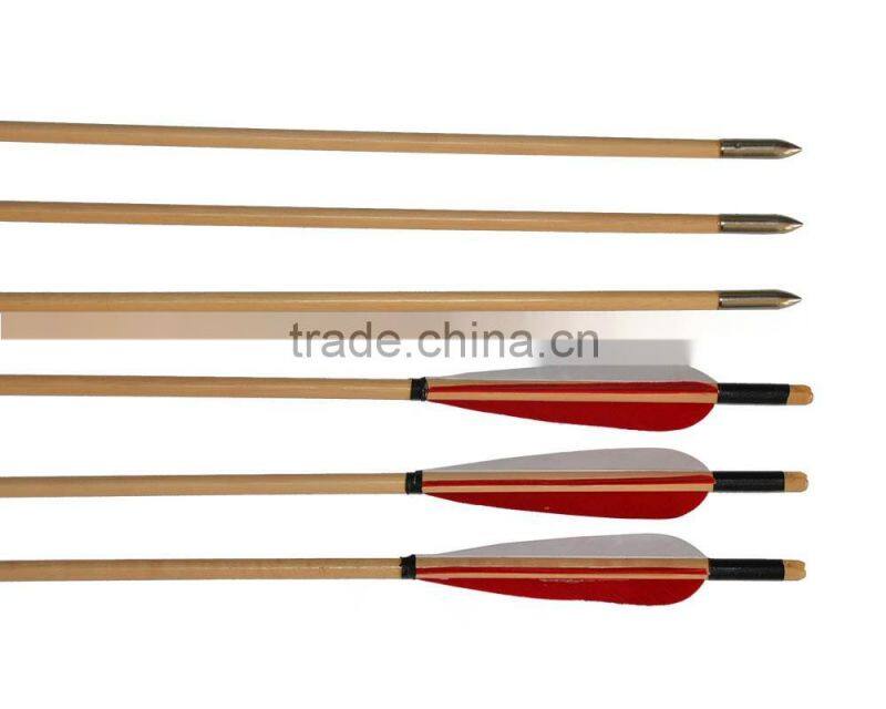 Archery hunting wood arrows with 5 inch white turkey feather archery arrows with target tip