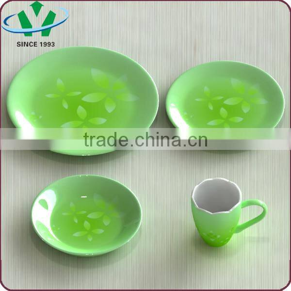 set of 5 cartoon design ceramic children dinner set with non-slip silicone base