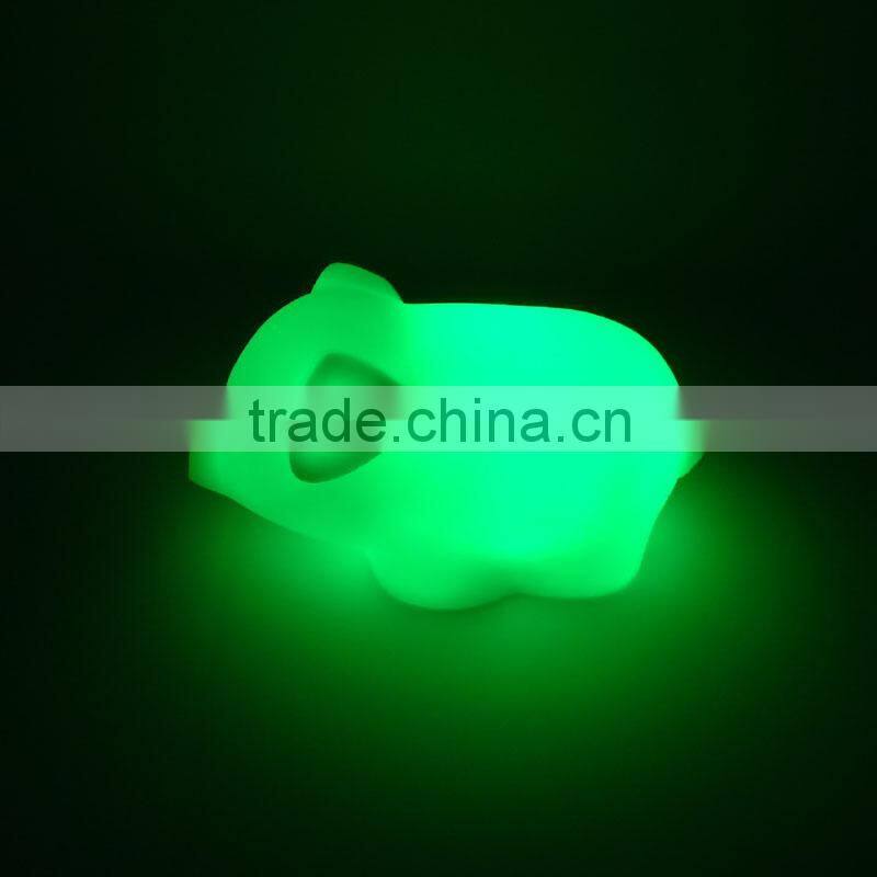 Room Decoration Happy Plastic Pig Shape 7 Color Changing Mini Light with 3 Button Cell