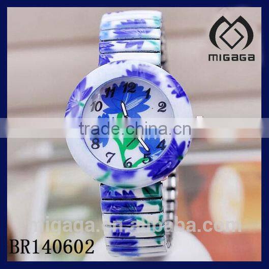 fashion easy to read alloy watch with floral printing-elastic band alloy watch