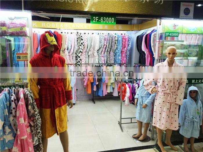 White hotel qulified cheap outdoor terry cotton bathrobes