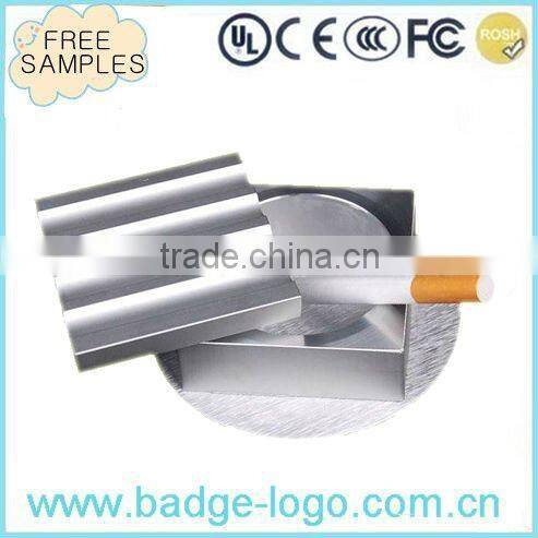 Modern Red Painting Hot Selling Square Metal Ashtray