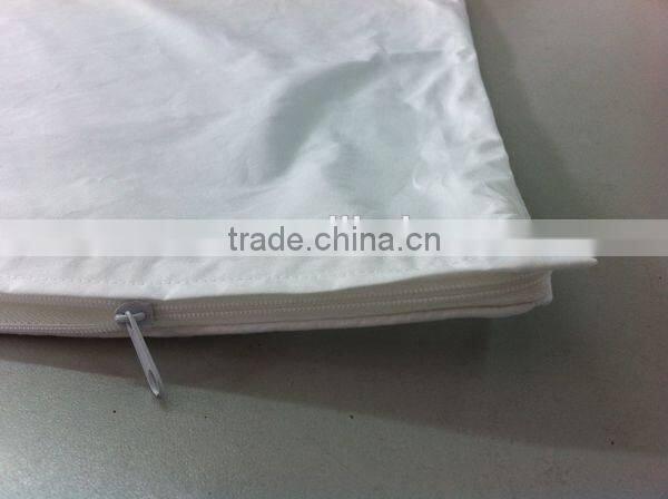 Overlocking Printed Pillow SHELL