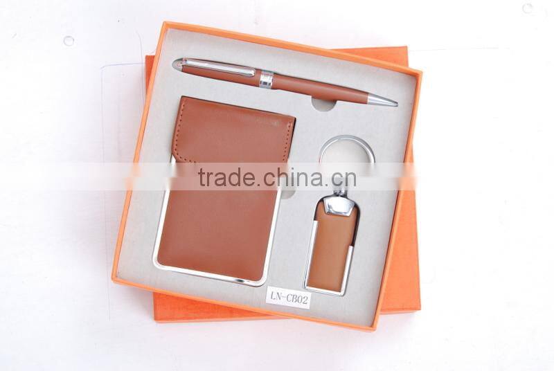 Promotional gift set with card holder/keychain