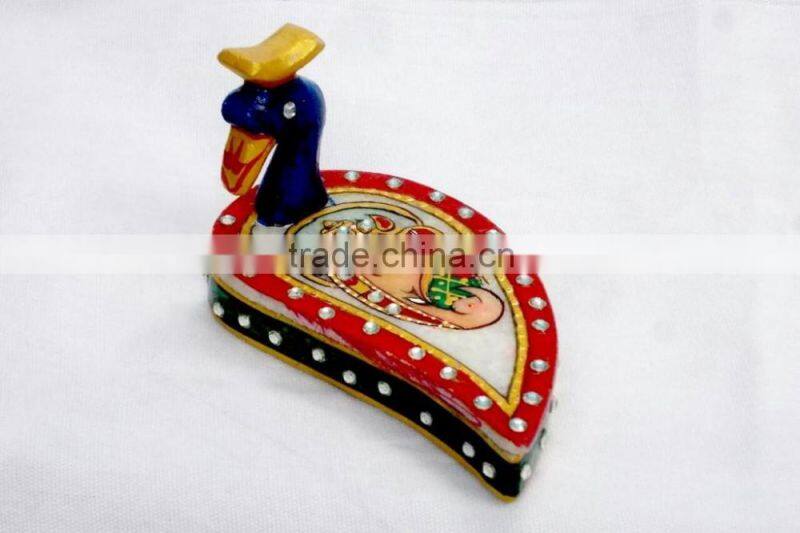 MARBLE PEACOCK CHOPRA WITH PEACOCK MOTIF