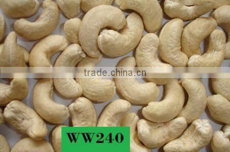 DRIED CASHEW NUTS