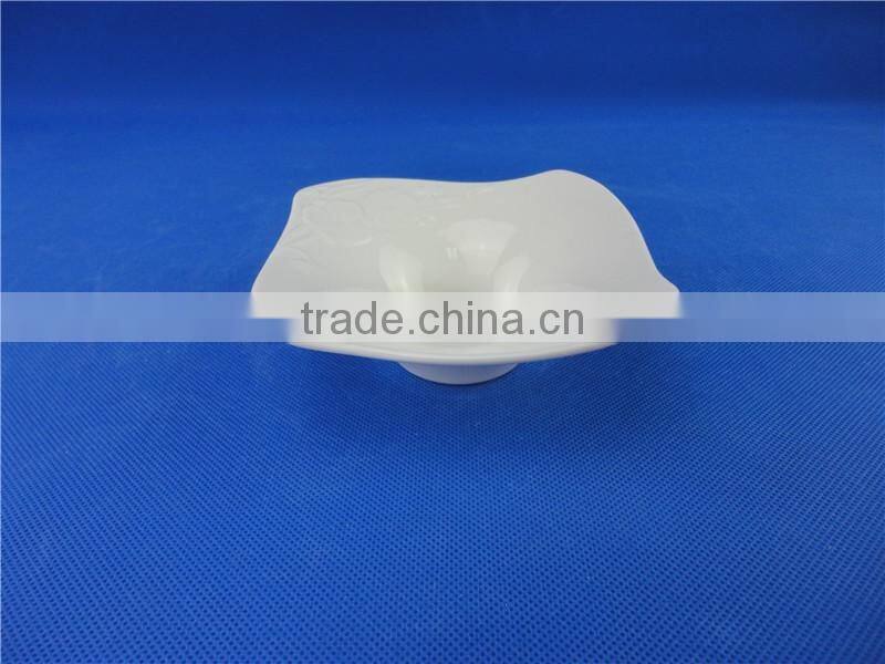stock small white ceramic dish hot selling ceramic dinner set for children