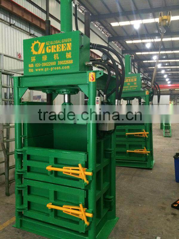 Newly Small Vertical Hydraulic Baling Machine