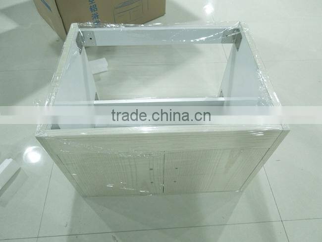 Single luxury mirror made in China waterproof wall bath cabinet price