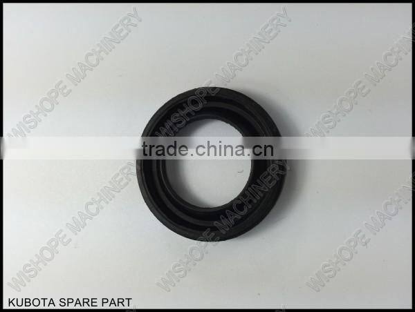 The oi seal of tension shaft DC60 kubota harvester spares