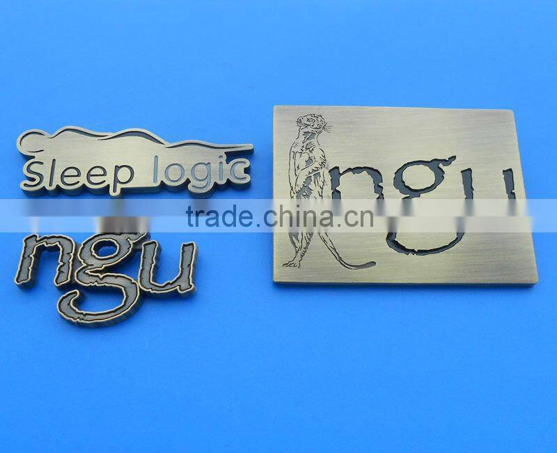 custom design metal name badge/logo plate for handbags