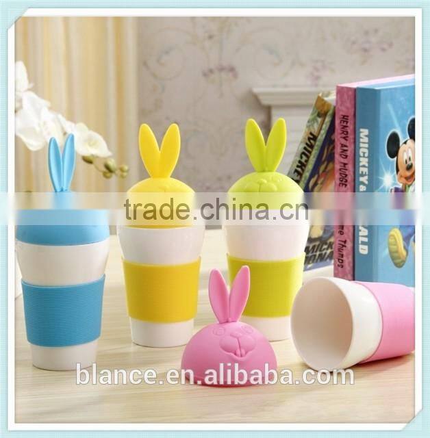 ceramic rabbit mug with cartoon rabbit style cute mug for gift