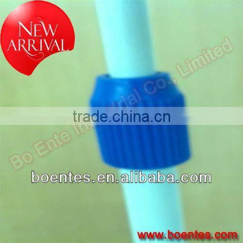 Matte White Floor Stand Tripod Manual Projection Screen with 70~120 Inch Size