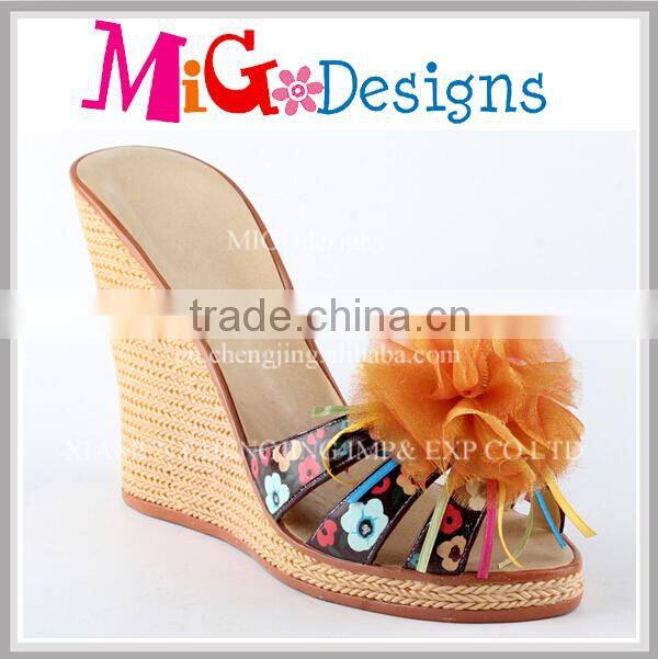 2016 New Hot Selling Novelty High Heel Decorative Wine Bottle Holder