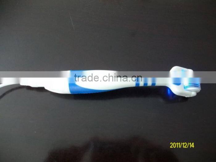 Lowest Price roller skate led light Microneedle Derma Roller