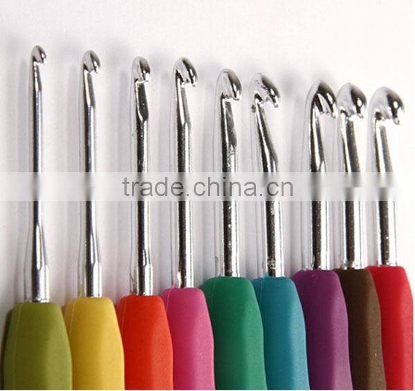 Amazon Hot Sale Aluminum Crochet hook , Soft handle crochet hook set
